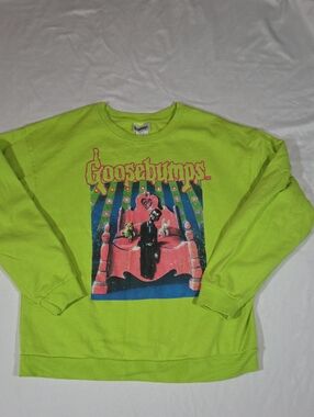 Goosebumps Green Sweater Size Large Womens